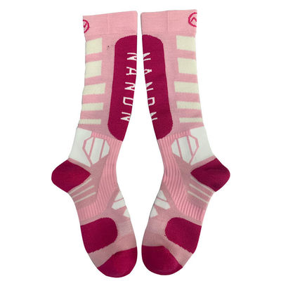 Position du logo du corps 100% laine longueur de l'équipage des femmes chaussettes d'alpinisme pour les sports d'hiver