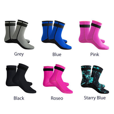 Des chaussettes de plongée à motifs 3D essentielles pour les plongeurs