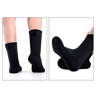 Des chaussettes de plongée à motifs 3D essentielles pour les plongeurs