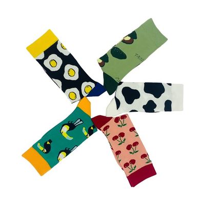 Des chaussettes longues Happy Jacquard populaires pour les femmes pour les fêtes de fin d'année