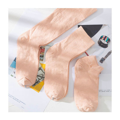 2023 Chaussettes en vrac colorées pour femmes pour adultes Une taille épaisse chaussettes longues pour femmes Saison estivale