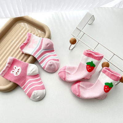 Des chaussettes pour enfants douces et chaudes Des chaussettes de printemps avec une impression mignonne en coton personnalisé