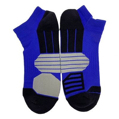 Des chaussettes de sport à cheville unisexe de style régulier avec un design antidérapant et une technologie de séchage rapide