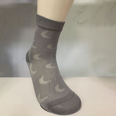 100% mode minimaliste stylé chaussettes en nylon de soie brillante pour femmes avec fonction anti-dérapant