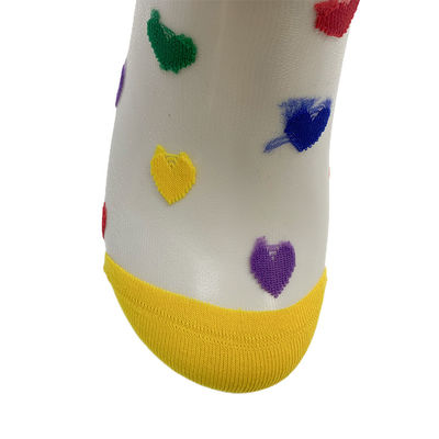 Des chaussettes en forme de cœur sexy, des chaussettes transparentes pour l'été