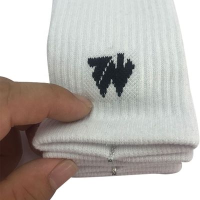Moyen épais toute saison longueur de l'équipage chaussettes de sport blanches anti-déroute chaussettes de beauté tricotées