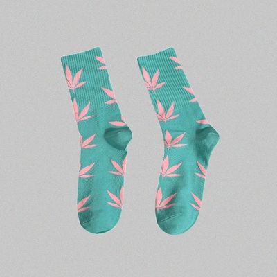 Des chaussettes simples à motifs de feuilles de coton Spandex chaussettes décontractées pour femmes et hommes 36-39 Taille femme