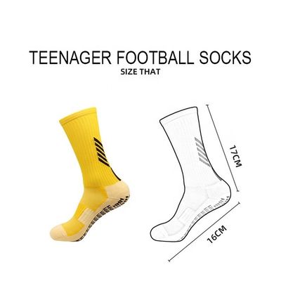 Des chaussettes conçues pour les garçons
