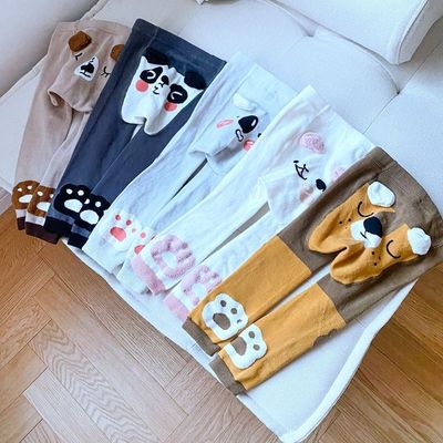Des collants pour bébés en coton confortable et respirant avec un motif d'animal adorable