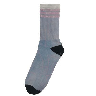 Des chaussettes de sport personnalisées avec un effet d'impression à 360 degrés et un matériau durable