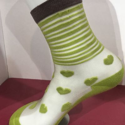 Des chaussettes de verre tricotées confortables en nylon de coton pour femmes Logo personnalisé OEM 35-40 Taille femme