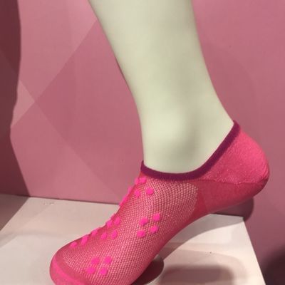 Des chaussettes en nylon 100% confortables en vin de marine