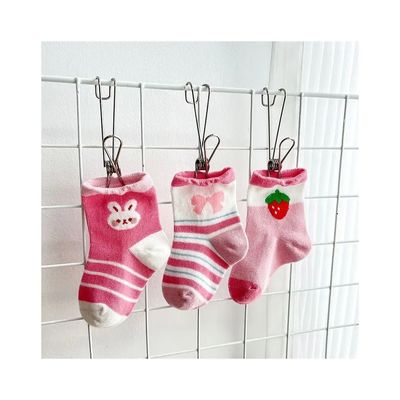 Épaisseur standard chaussettes respirantes pour enfants avec imprimé de fraise rose Saison hivernale