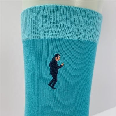 Épaisseur standard Des chaussettes pour femmes avec broderie personnalisée et tissu respirant 39-42