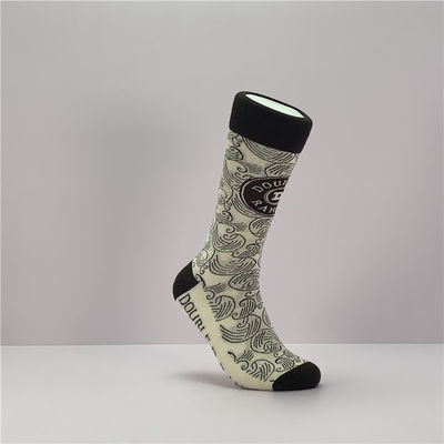Des chaussettes personnalisées de dessins animés de l'élite drôles imprimées en pleine imprimée chaussettes à chevilles hautes quantité 50000
