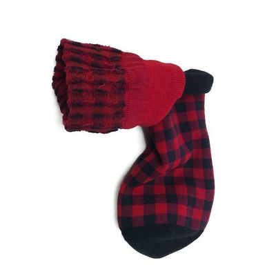 Des chaussettes respirantes pour femmes en coton rouge à carreaux et en coton sur mesure
