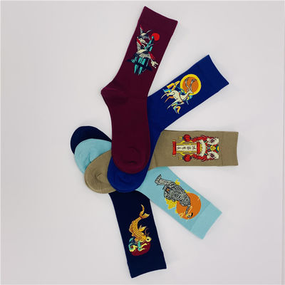 Des chaussettes en coton biologique pour femmes Épaisseur standard Respirant jolies longues chaussettes