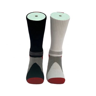 Des chaussettes de sport à genoux longs pour adultes et jeunes