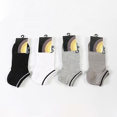 Chaque jour porter des chaussettes à chevilles en coton pour hommes avec tissu absorbant et motif de lettre