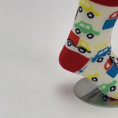 Des chaussettes chaudes et épaisses pour nouveau-nés avec tissu de fond antidérapant 70% coton 28% polyester 2% spandex