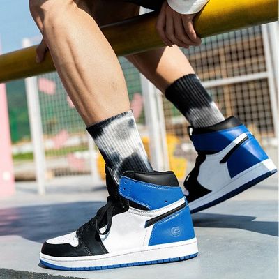 Des chaussettes de compression de style régulier pour un mode de vie actif