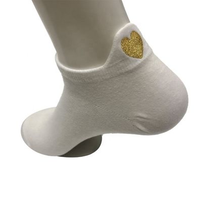 Des chaussettes confortables pour femmes de style régulier à séchage rapide et un design de manchette avec pince