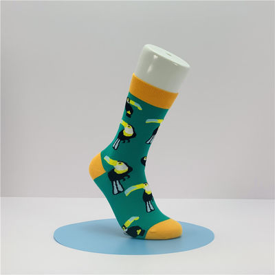 Des chaussettes antibactériennes colorées à motifs Jacquard parfaites pour les femmes