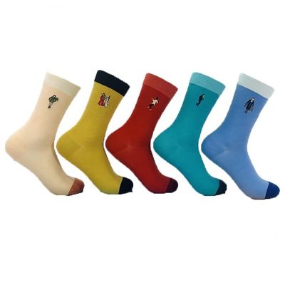 Assistance 7 jours Temps de livraison de l'échantillon de commande Style régulier Custom Hommes Femmes chaussettes de sport