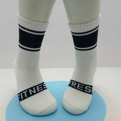 Des chaussettes exclusives pour hommes, des chaussettes de coton avec service spécial, des échantillons personnalisés gratuits.