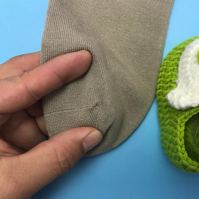 Des chaussettes personnalisables pour hommes en fibre de bambou durable et confortable