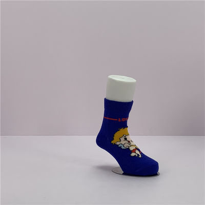 Des chaussettes en tissu respirant pour les garçons