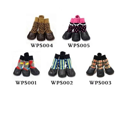 Des chaussettes imperméables à l'eau pour chiens pour animaux de compagnie