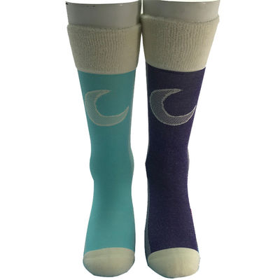 Chaussettes épaisses imprimées Machines à tricoter Chaussettes longues confortables pour les femmes d'hiver Style décontracté à la maison