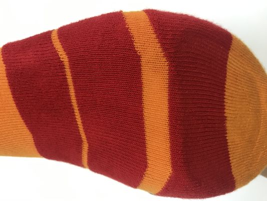 Chaussettes de sport confortables en coton pour hommes avec imprimés multicolores et autres méthodes d'impression