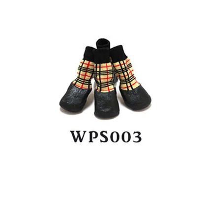 Des chaussettes pour chiots douces et respirantes pour animaux de compagnie