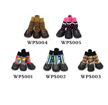 Des chaussures imperméables pour animaux de compagnie Gardez votre sol propre et les pieds de votre animal secs