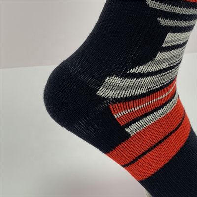 Fonction antibactérienne Chaussettes de beauté rouges Chaussettes de sport en coton rayé pour hommes et femmes