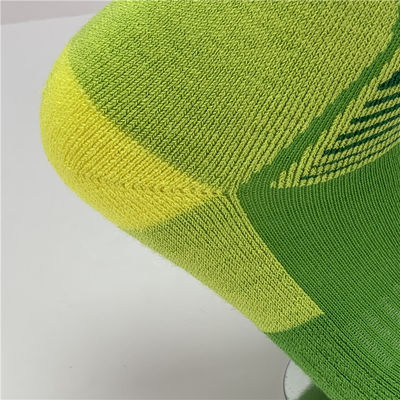 Des chaussettes de sport anti-dérapant respirantes et suédoises pour 39-41