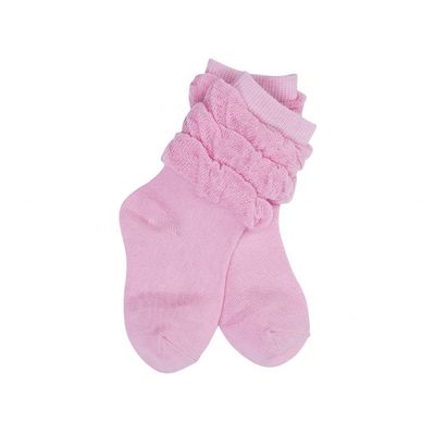Des chaussettes en dentelle thermique pour bébé