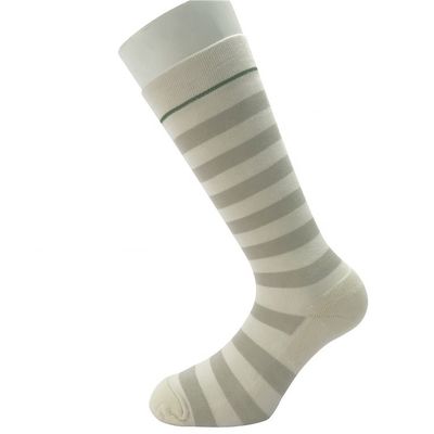 Chaussettes de sport à haute humidité de la cheville pour l'élasticité sous pression et la course durable