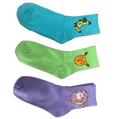 Des chaussettes de sport en coton avec un design d'anime drôle et une détection d'aiguille