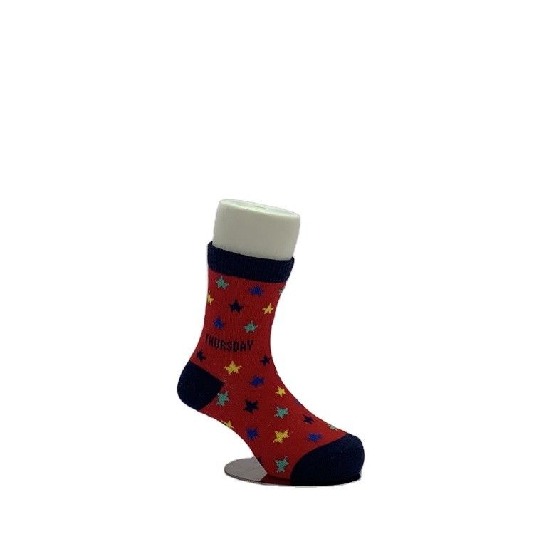 Souples et confortables 70% coton 28% polyester 2% spandex chaussettes en tricot pour bébés avec design mignon