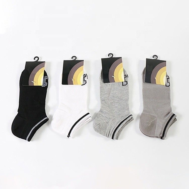 Chaque jour porter des chaussettes à chevilles en coton pour hommes avec tissu absorbant et motif de lettre