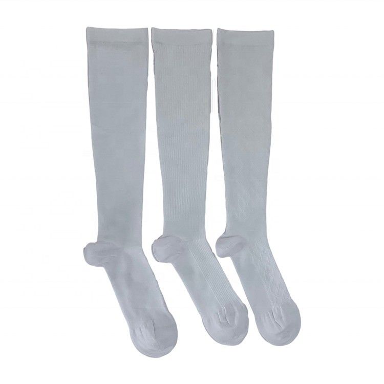 Style régulier Blanc Compression Longues chaussettes de sport Cartoon Chaussettes haute hauteur des genoux pour enfants
