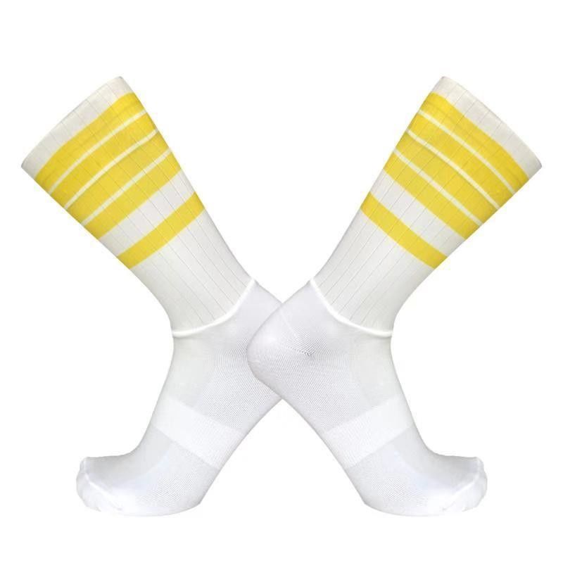 Matériau en polyamide et spandex style régulier chaussettes de sport pour hommes pour un mode de vie actif