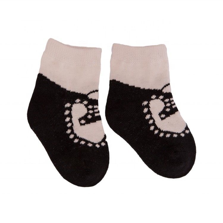 7 jours Temps de livraison de l'ordre de l' échantillon Support Top vente chaussettes à chevilles tricotées pour les garçons nourrissons